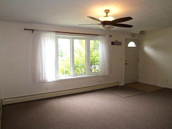 2nd image of 14060 Oakview Dr