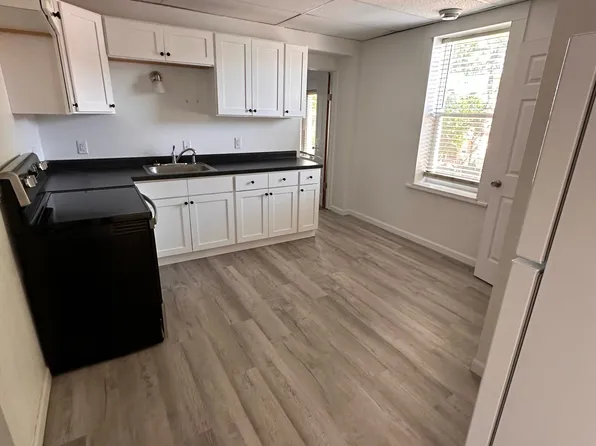 2418 Central Ave #2, Dubuque, IA 52001