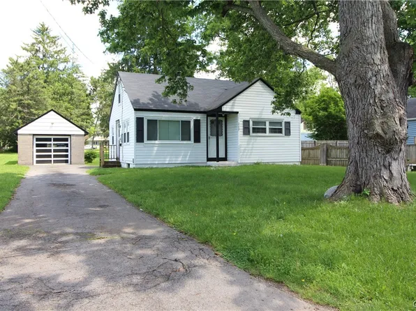 213 Brookside Dr, Syracuse, NY 13205