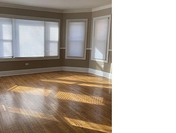 3rd image of 7729 S Essex Ave
