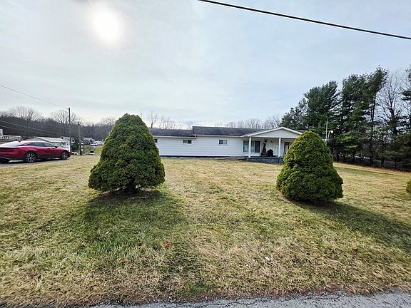 3rd image of 158 Oakwood Ln