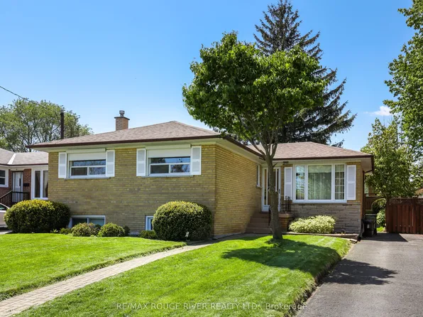 14 Farmbrook Rd, Toronto, ON M1J 2S4