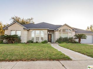 319 Northampton Cir, Victoria, TX 77904