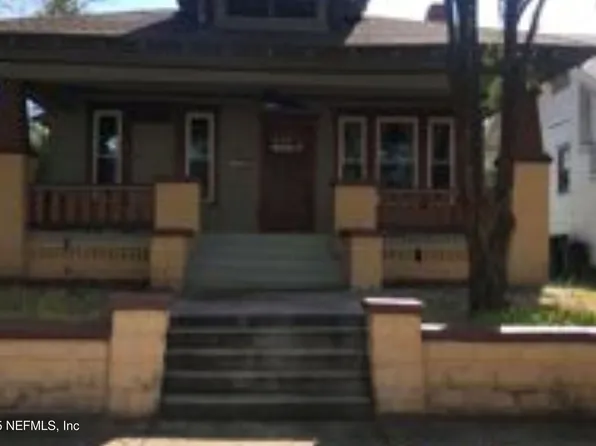 338 W 11TH Street W, Jacksonville, FL 32206