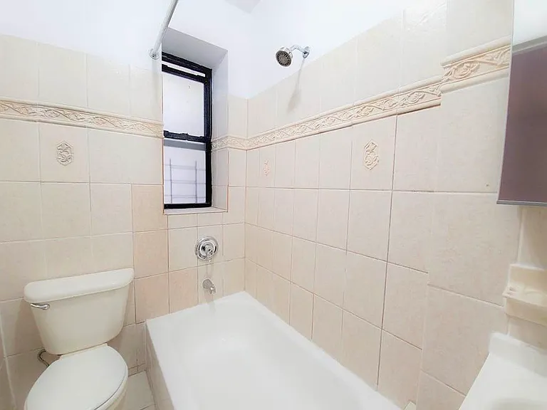 173 E 101st St #4 — Photo 2