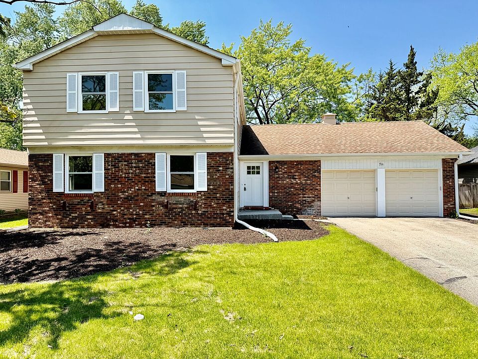 1st image of 711 Woodhollow Ln
