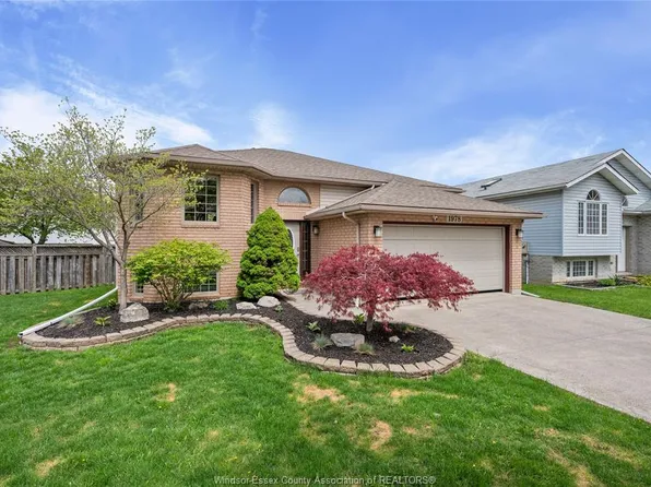 1978 Fuller Cres, Windsor, ON N8W 5S2