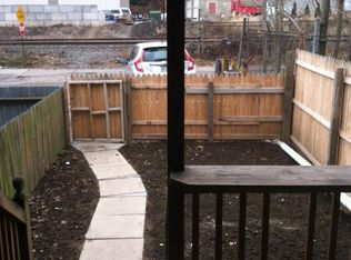 2 Riverside Ct, Pittsburgh, PA 15238