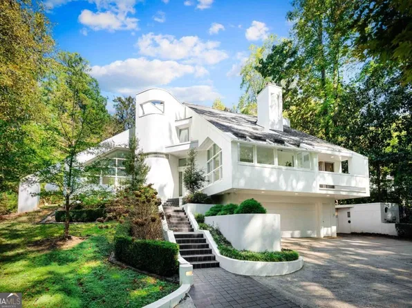 423 Hillside Dr NW, Atlanta, GA 30342