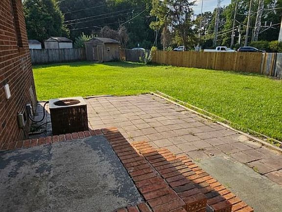 3rd image of 104 Foxberry Cir #B