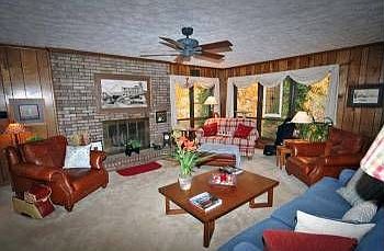 1st image of 3898 Valley Park Dr