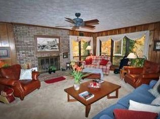 3898 Valley Park Dr, Lilburn, GA 30047