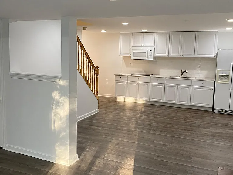 8307 Quill Point Dr — Photo 2
