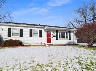 907 W Purtscher Dr, Peoria, IL 61614