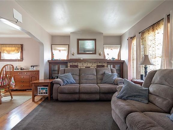 5th image of 4905 Stickney Ave
