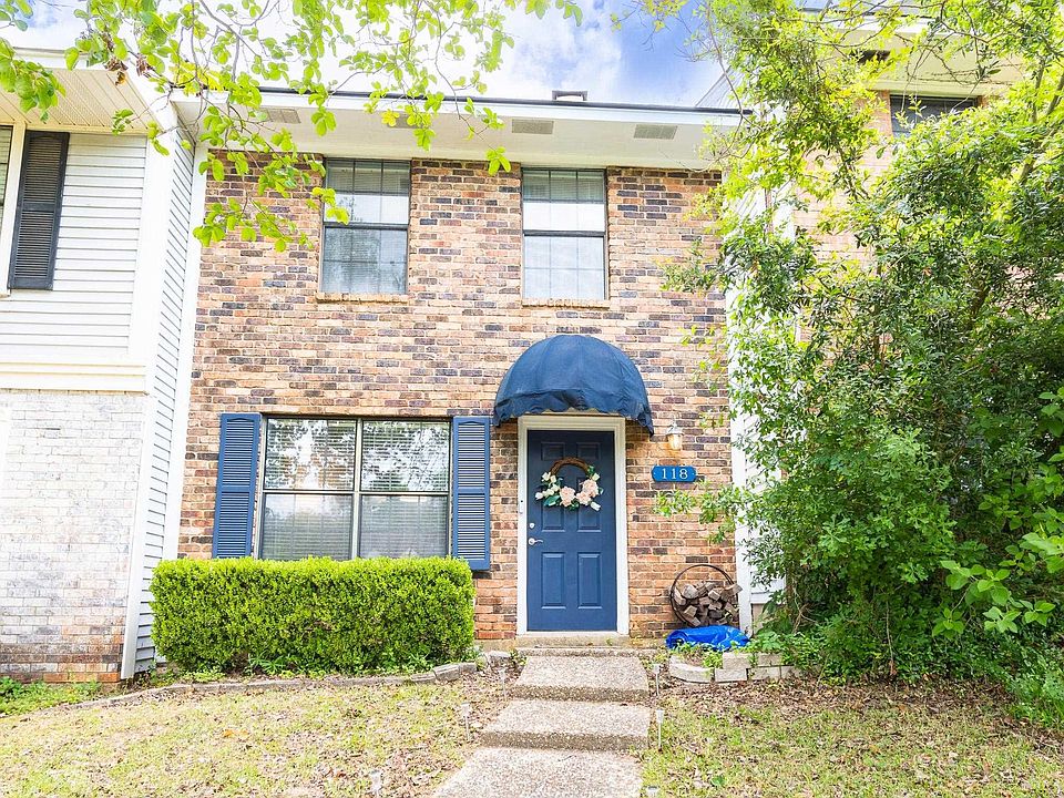 1st image of 118 Wellington Pl