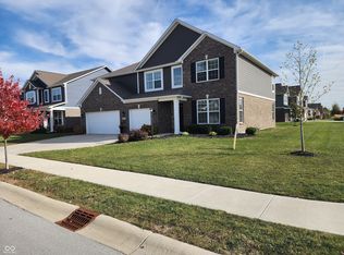 7362 Farlin Dr, Whitestown, IN 46075