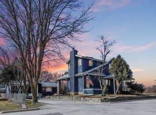 650 N Hunt Ave, Freeport, IL 61032