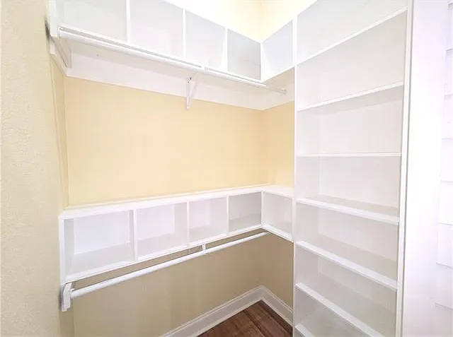 4606 Clara St — Photo 9