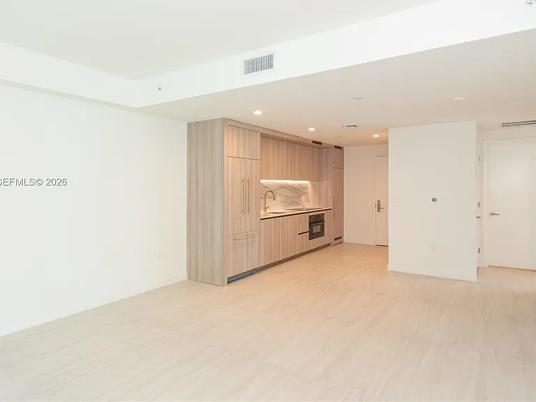 77 SE 5th St #3206 — Photo 14