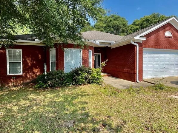 601 Mill Creek Cir, Dothan, AL 36305