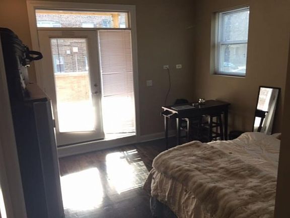 3rd image of 647 W Deming Pl