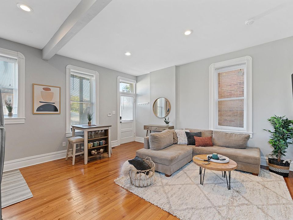 Living/Kitchen/Dining area