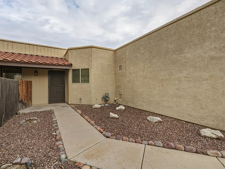 4304 W Pyracantha Dr — Photo 27