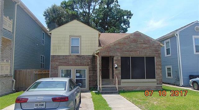 2nd image of 3730 Clermont Dr