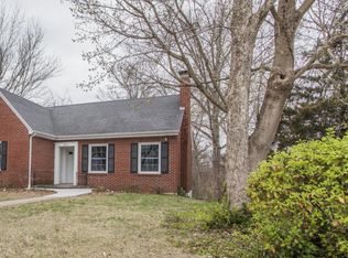 1811 Hayselton Dr, Jefferson City, MO 65109