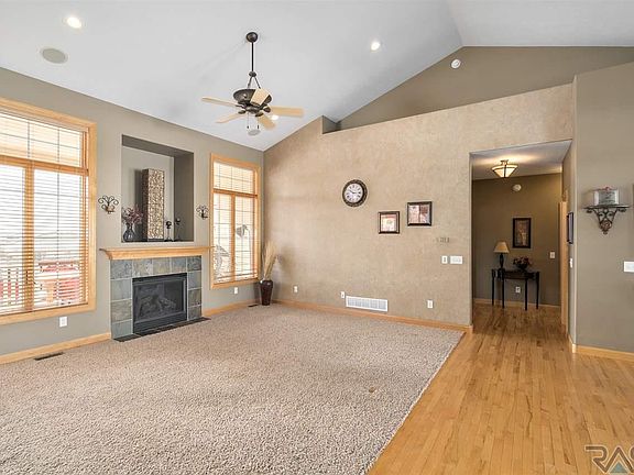 5th image of 1501 W Thora Cir