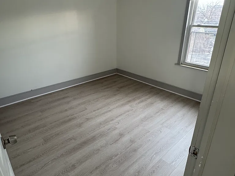731 W Philadelphia St — Photo 15
