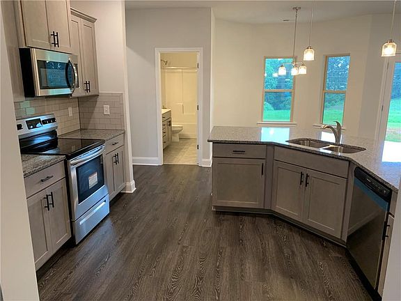 4th image of 6083 Creekside View Ln