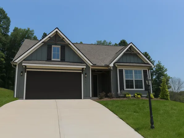 6325 Satjanon Dr, Ooltewah, TN 37363