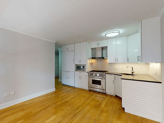 3rd image of 50 W 93rd St #504A