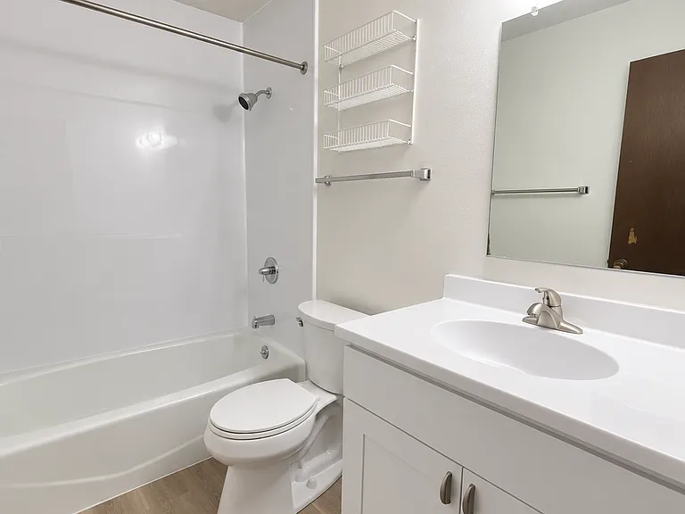 426 Jeffrey Ln — Photo 8