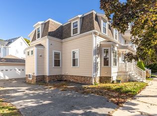 34 Maple Ave, Swampscott, MA 01907