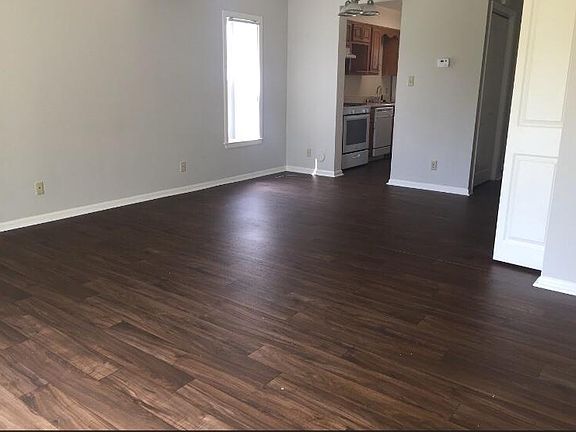 3rd image of 8267 Oconnor Cres
