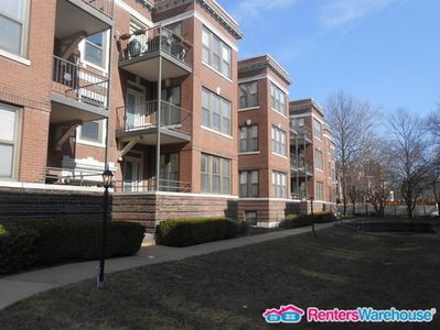 533 Clara Ave APT 10, Saint Louis, MO, 63112