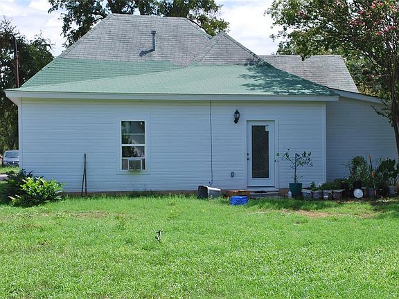 3rd image of 1405 Avenue B