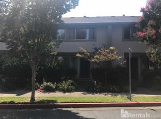 373 Gate Way, Santa Rosa, CA 95401