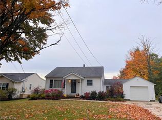 13675 W Center St, Burton, OH 44021