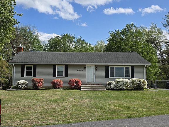 3rd image of 5601 Woodville Rd