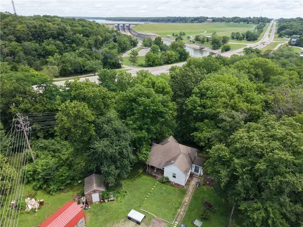 520 E South 1st St, Shelbyville, IL 62565