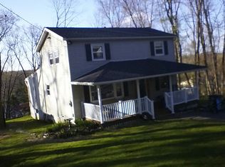 39 Forest Rd, Andover, NJ 07821