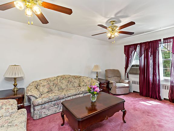 4th image of 9 Fieldstone Dr APT 122