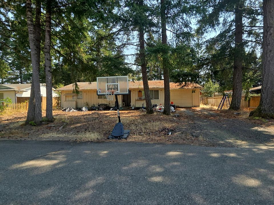 1st image of 30 E Hickory Pl