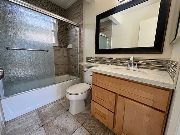 4th image of 117 Christel Oaks Dr #B