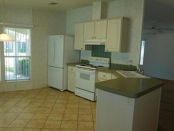 Eat in Kitchen