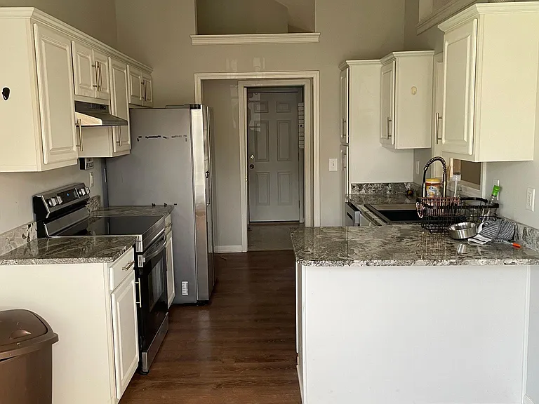 500 Lake Lennox Dr — Photo 8